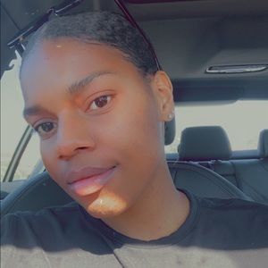 Meet your Posher, Aralee